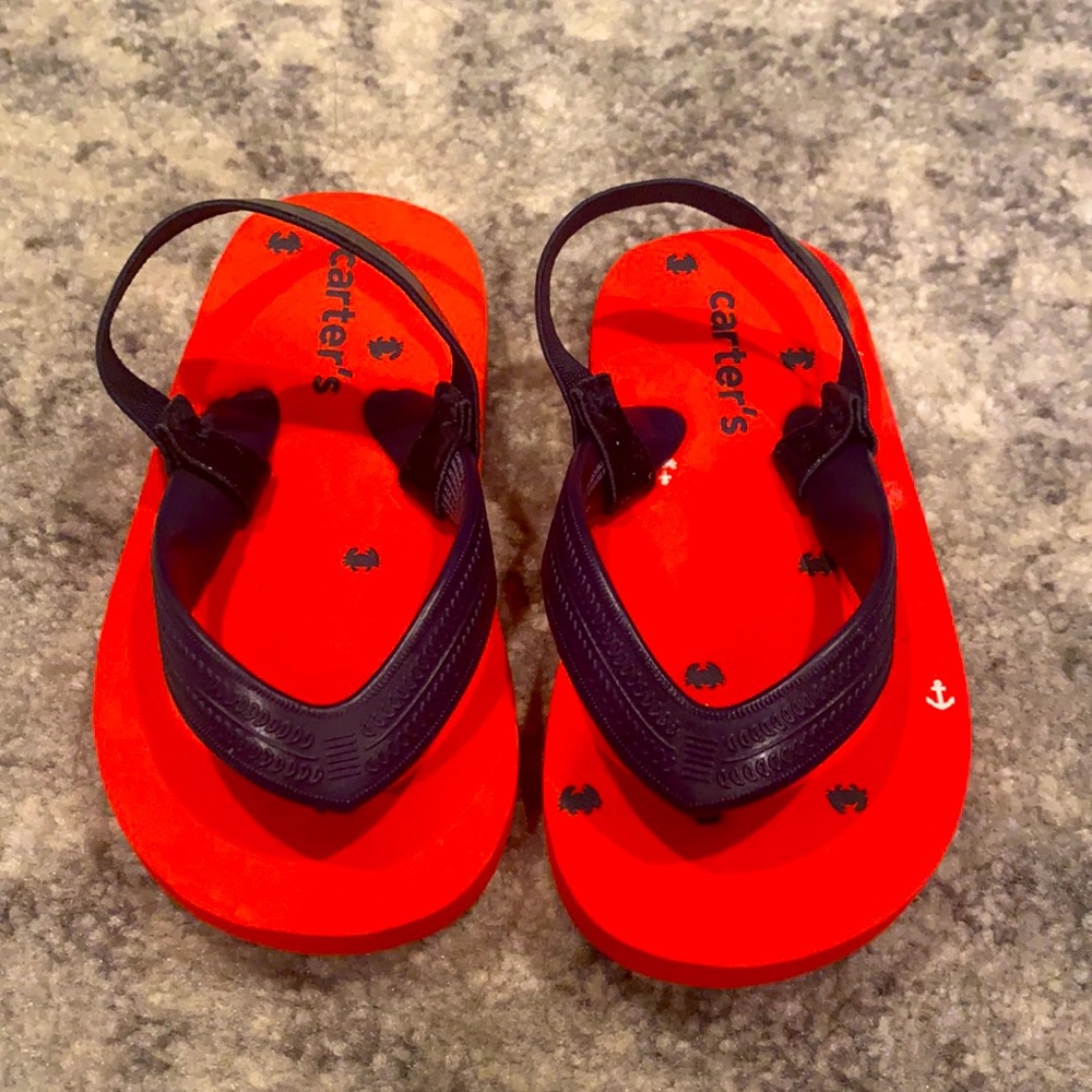 Carters flip flops size 3/4